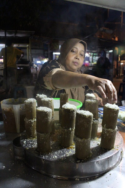 Kuliner Jogja Berburu Jajanan Kuno Di Pasar Tertua Jogja